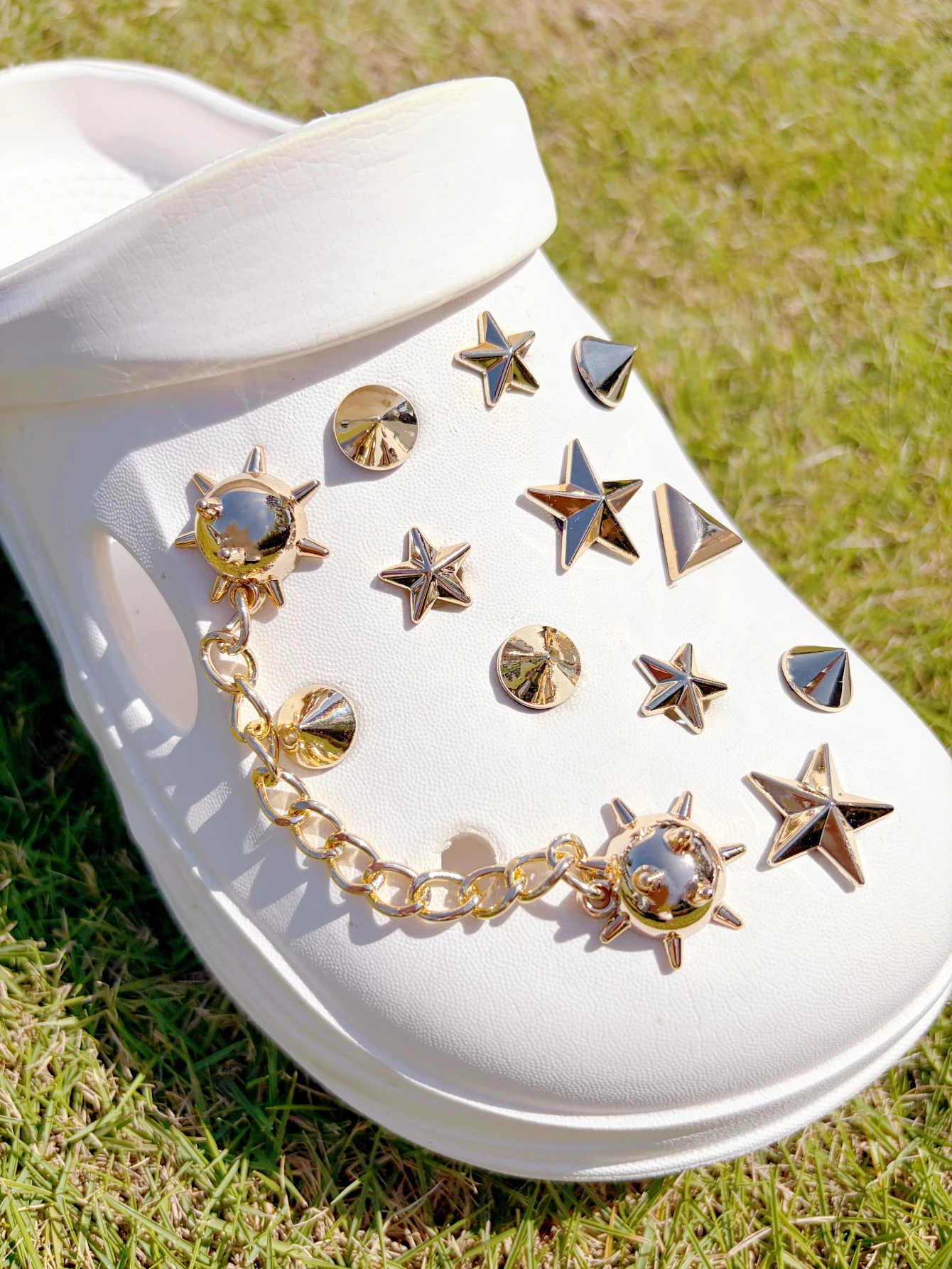 24 pieces of rivet star shoe decorations - DIY detachable shoe accessories, shoe decoration parts, holiday gifts