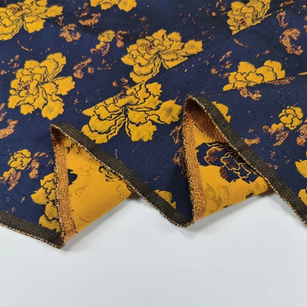 

Золотая проволока, парча, жаккардовая ткань, четкий жилет, пальто, одежда, ткань, модный дизайн для шитья, оптовая продажа, материал по метрам