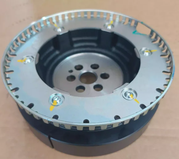 

1 шт. амортизатор коленчатого вала 5307831