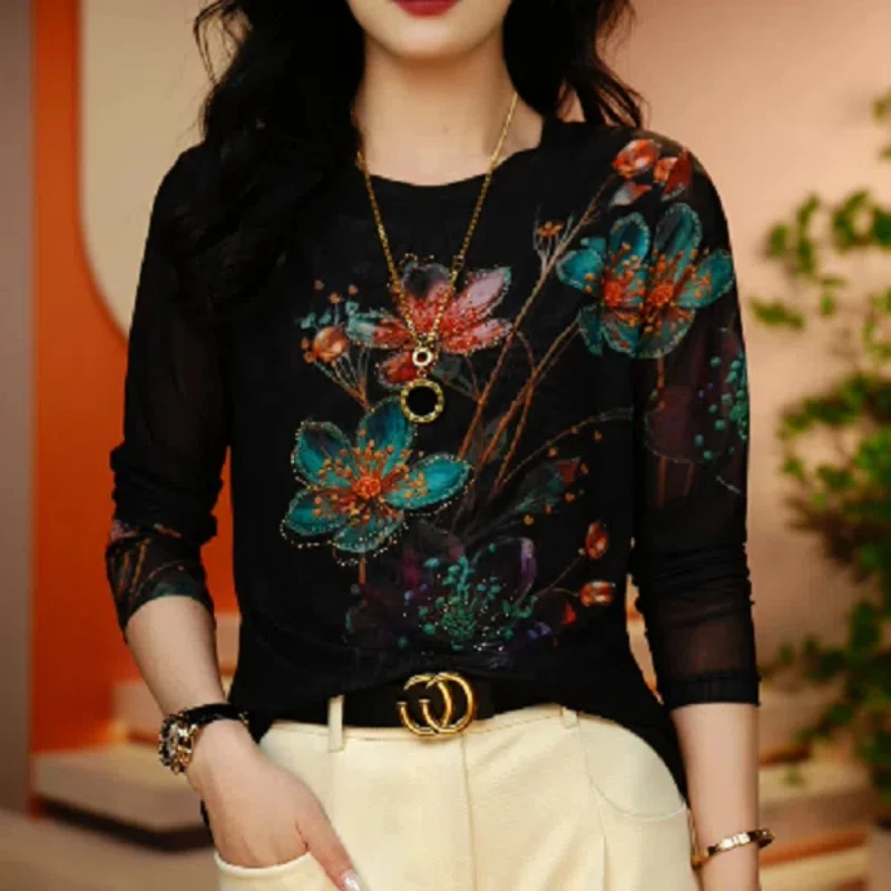 Round Neck Floral Western Style Trendy and Fashionable Temperament Long Sleeved Top Base Shirt