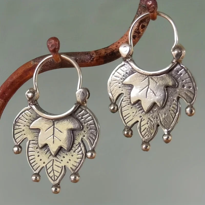 Ethnic Silver Color Metal Carving Leaf Pattern Earrings Vintage Personality Hoop Earrings for Women Jewelry