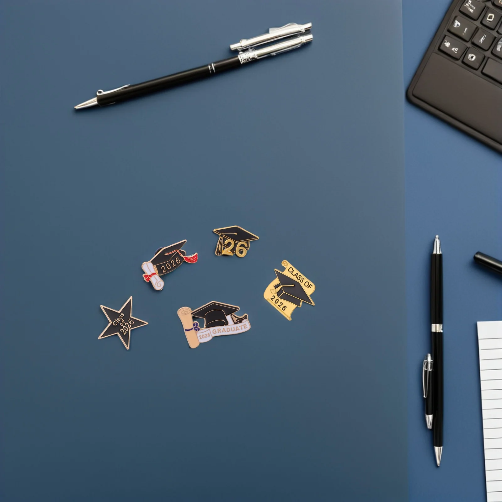 بروش موسم التخرج دبوس كلاسيكي تصميم أنيق شارة أنيقة هدية مثالية لملحقات الاحتفال بالخريجين #6