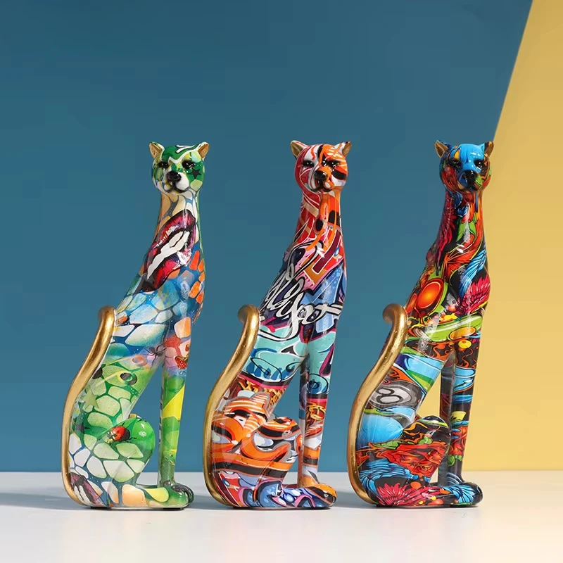 

European Graffiti Leopard Statue Living Room Animal Resin Sculpture Home Office Decoration Gift