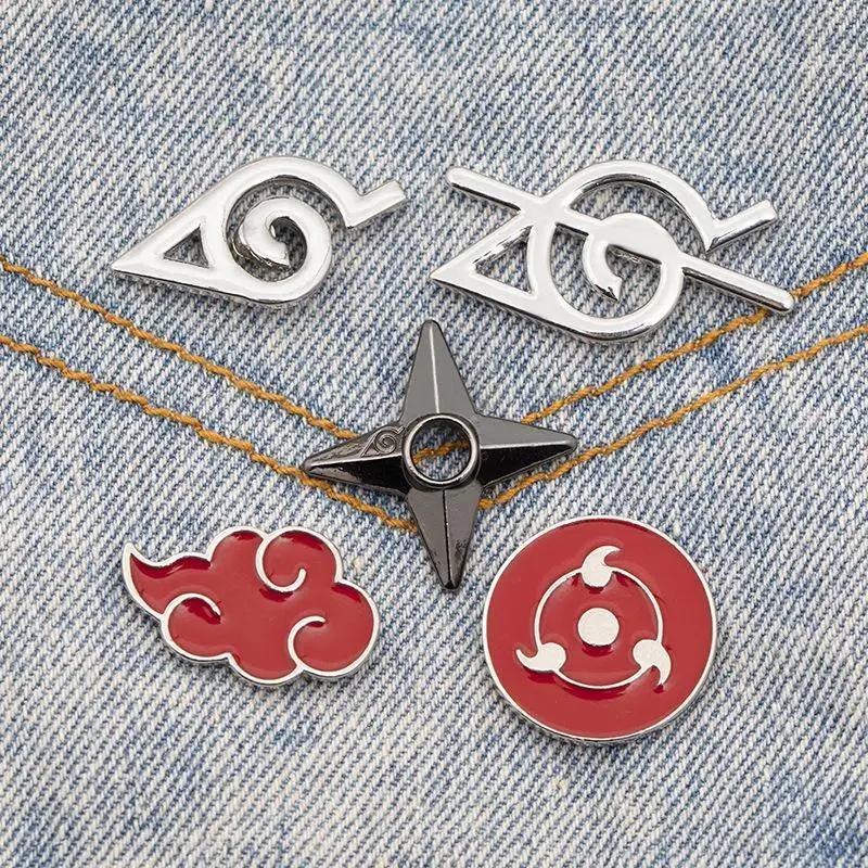 Broche de Metal con Insignia de Nube Roja de Akatsuki de Naruto, Lindo Accesorio Decorativo para Oficina, Hogar y Uso Diario, Versátil y Elegante