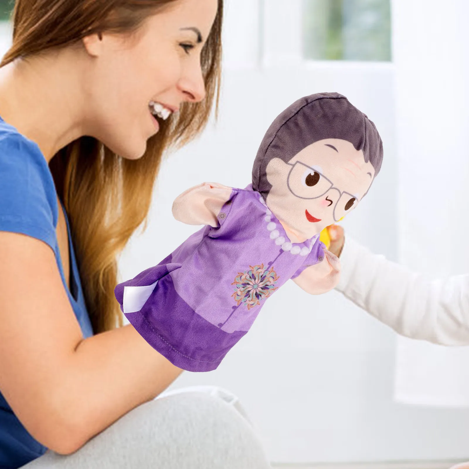 

2Pcs Hand Puppet Realistic Figures Integrated Molding Storytelling Educational Play for Kids Creative Lifelike Hand Puppet