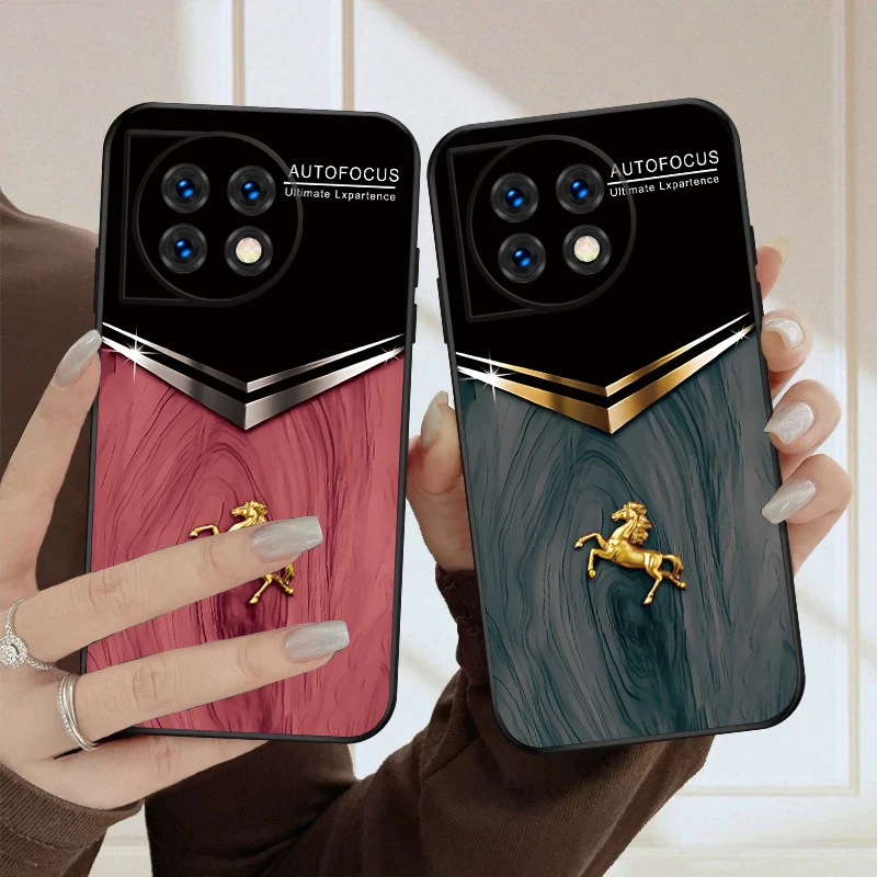 Рисунок 6 - Голова золотой лошади для OnePlus