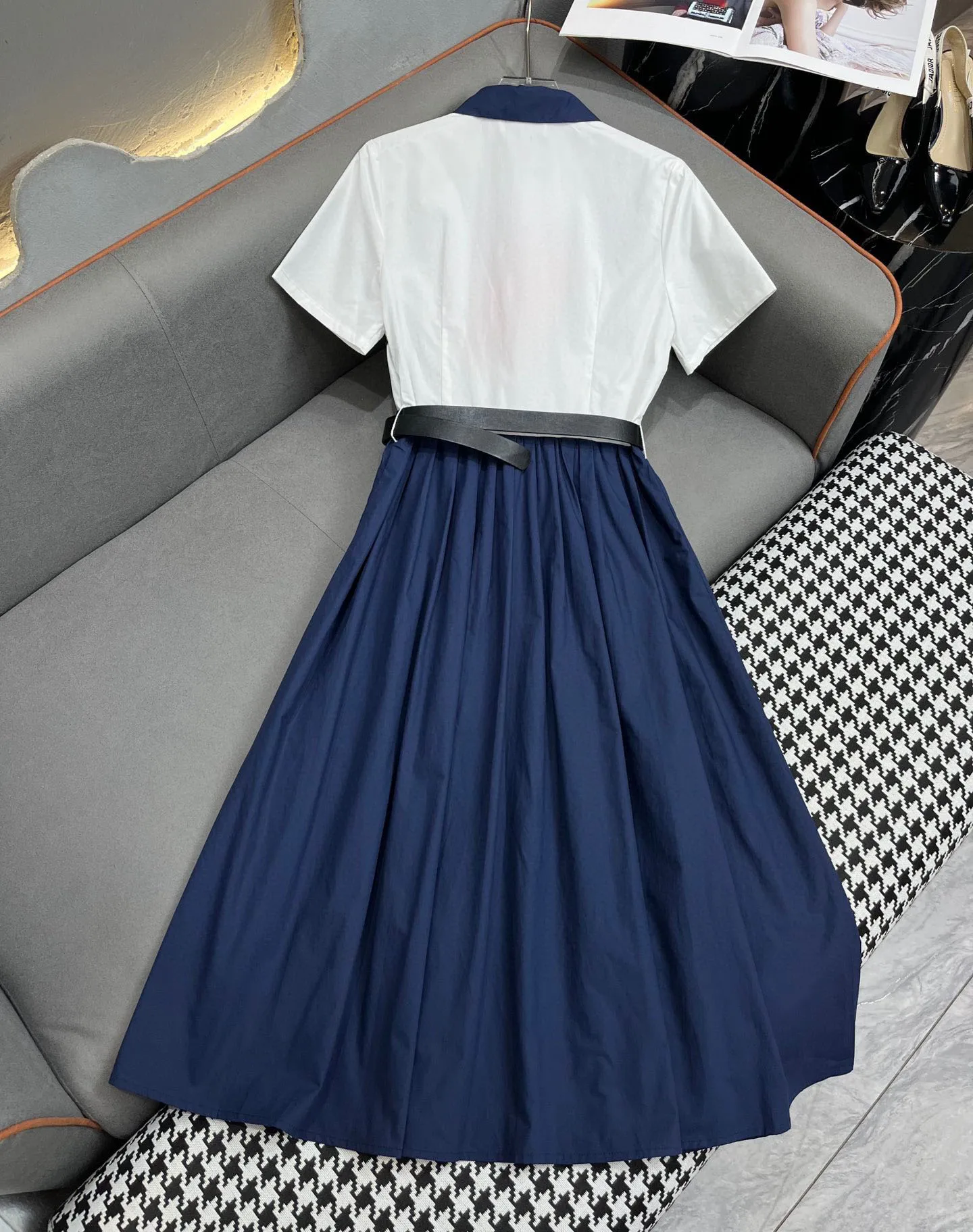 

Women's Dress 2024 Summer New Item, Lapel Contrasting Color Splicing, Fashionable And Elegant Temperament Y2K Show Flower Letter