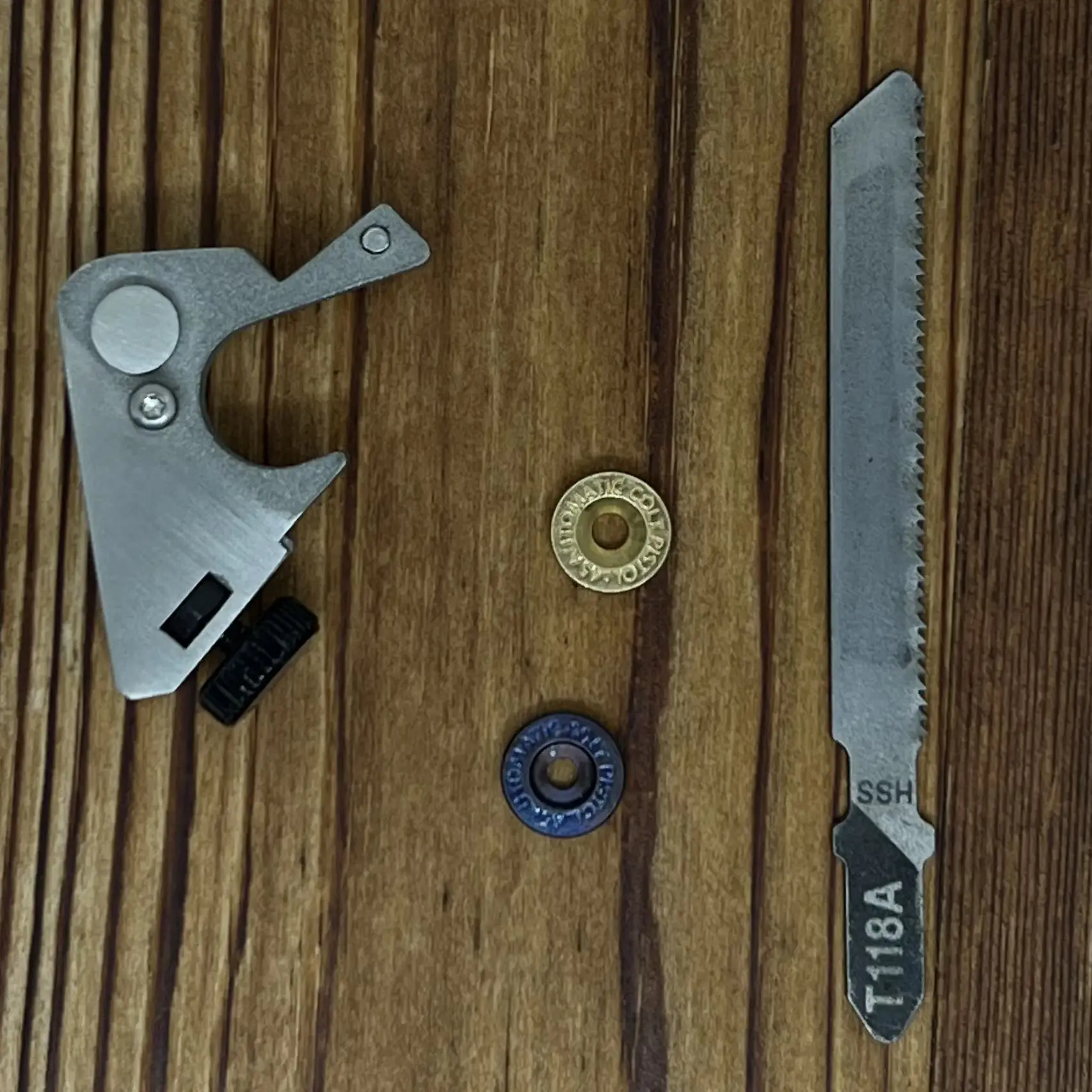 

Для Leatherman Skeletool из нержавеющей стали, держатель с Т-образным хвостовиком, пила с черным пластиковым молотком, аксессуары для самостоятельного изготовления MOD