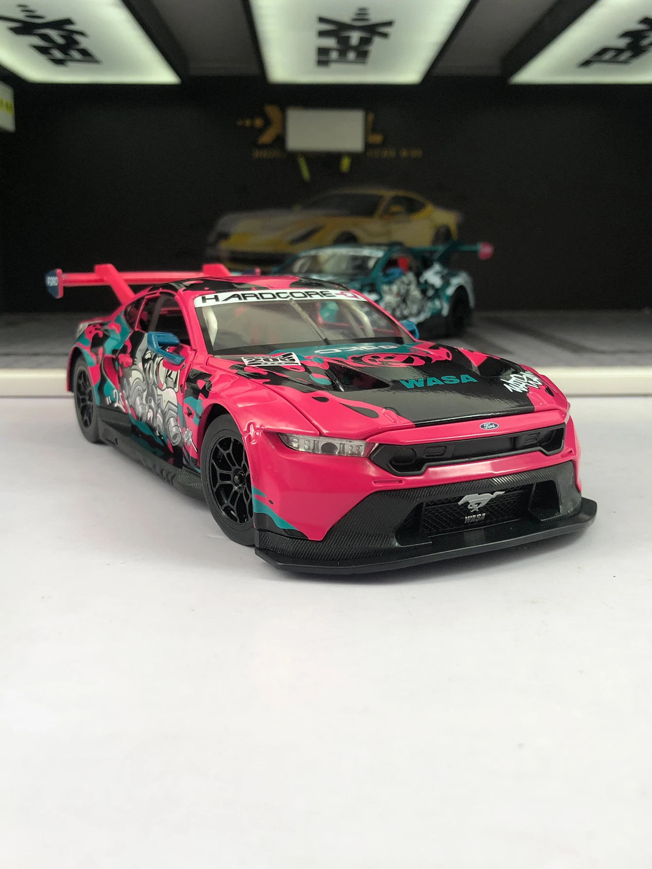 

CCA 1:24 simulation zinc alloy Ford Mustang GT3 WASA model car, static ornament, metal collectible gift car
