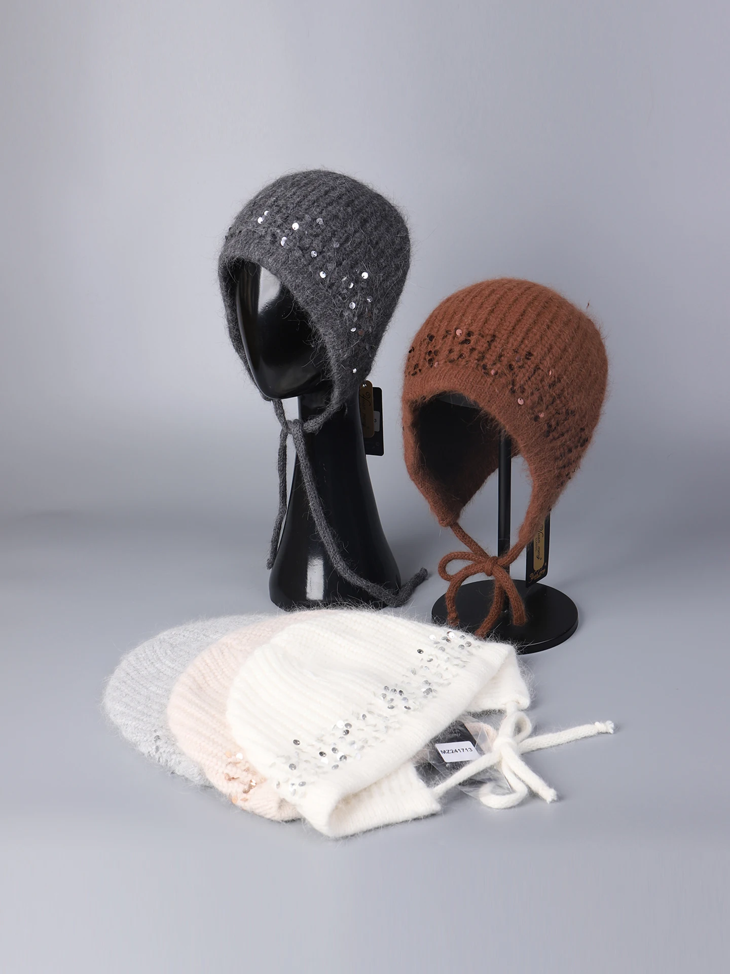 مطرزة محبوك الأرنب الفراء المخلوطة سبليت تصميم الصوف منفذها قبعة المرأة الشتاء الدفء في الهواء الطلق حماية الأذن قبعة صغيرة محبوكة قبعة