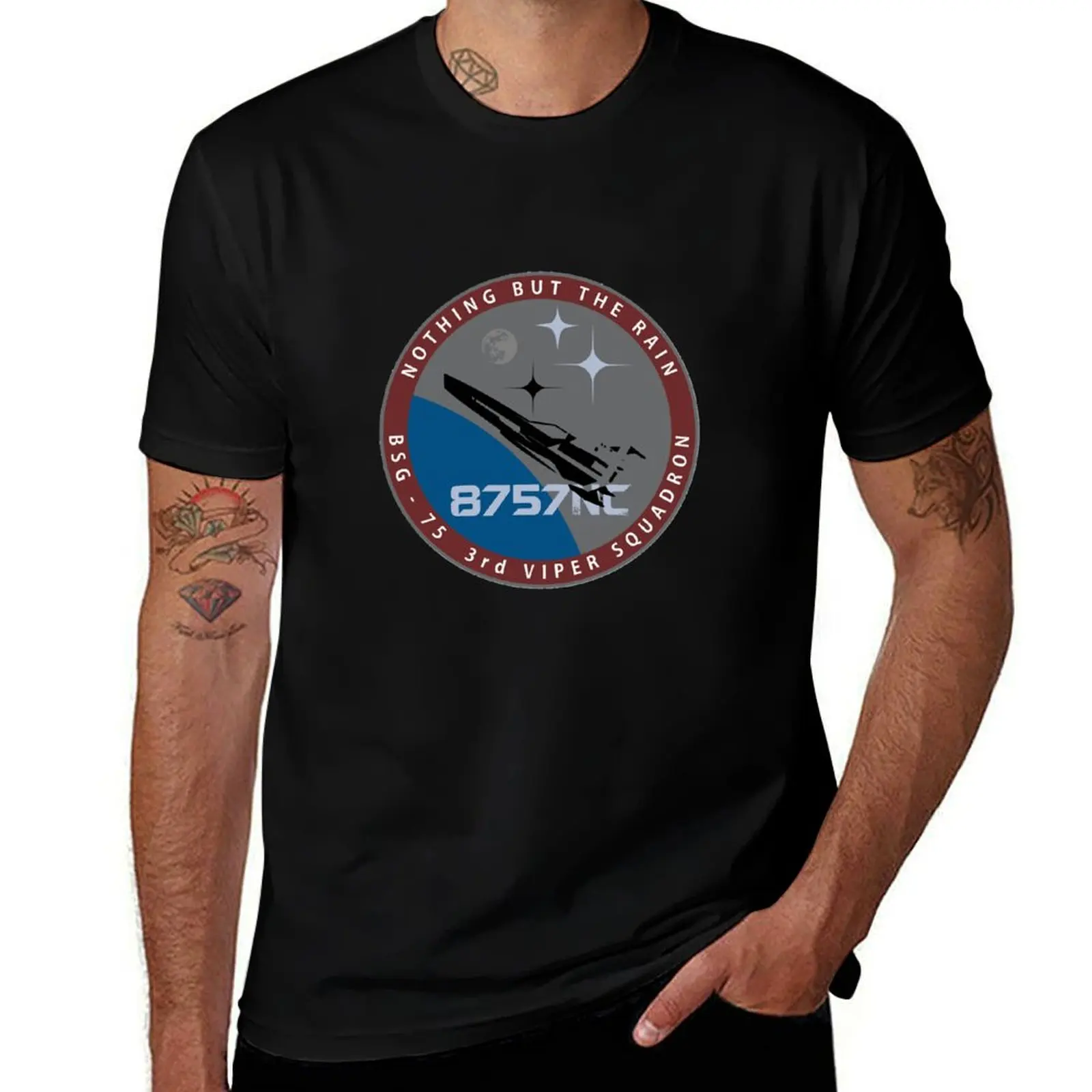 Camiseta Battlestar Galactica Starbuck, camiseta para hombre, ropa de anime personalizada, camisas de entrenamiento para hombre