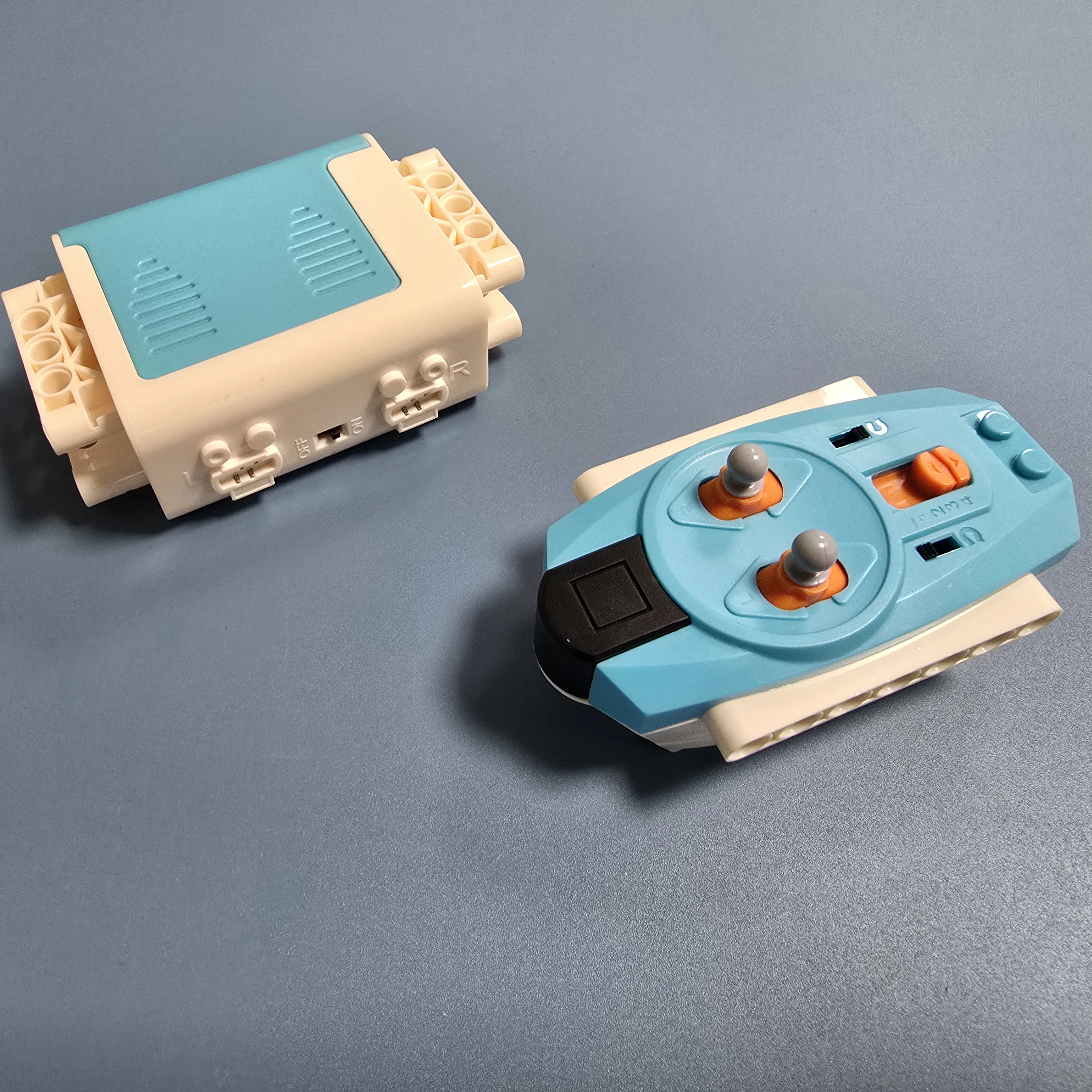 La versión actualizada del motor de potencia de bloques de construcción puede programar el paquete de baterías 8881 5.