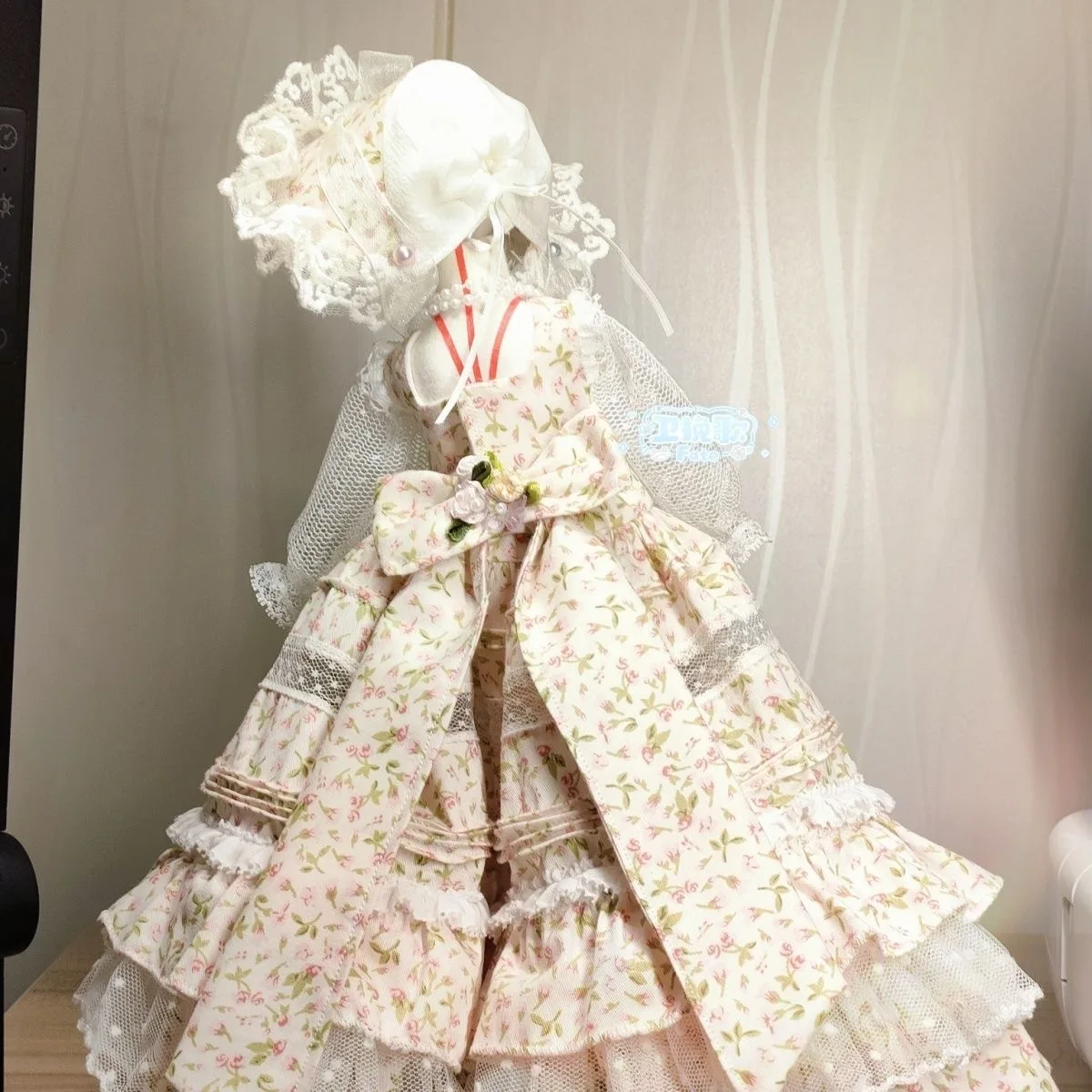 Field Style Selicate Floral Skirt, 1/6 BJD Girl Doll Big Skirt Beige Small Flower Dress