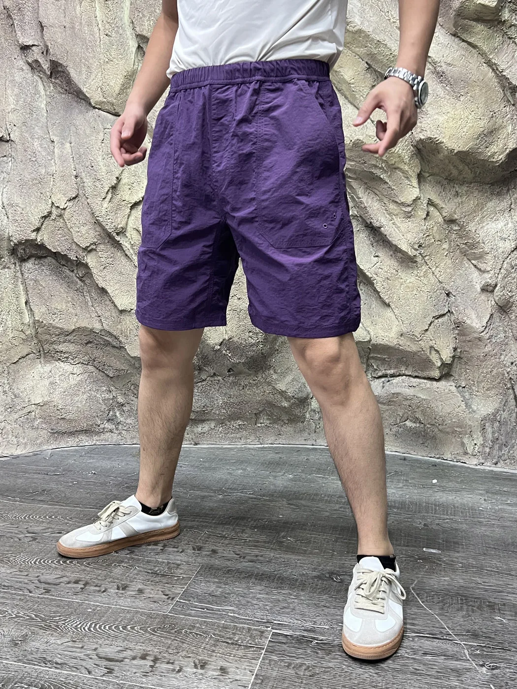 

Waterproof Wear-Resistant Nylon Quick-Dry Outdoor Shorts Unisex 7 Inches Fashionable Shorts for Men And Women