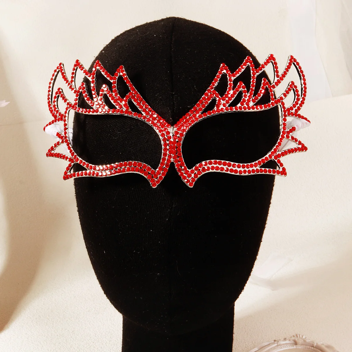 قناع كلاسيكي من سبيكة حمراء، قناع عين معدني على شكل بومة الهالوين على الطراز القوطي، إكسسوارات نسائية لحفلات الأعياد كهدية