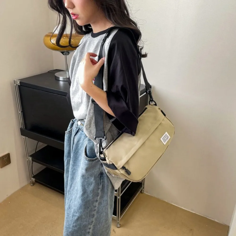 

Oxford Cloth Sports Crossbody Bag Korean Style Large Capacity Nylon Shoulder Bag Waterproof Adjustable Strap Messenger Sling Bag
