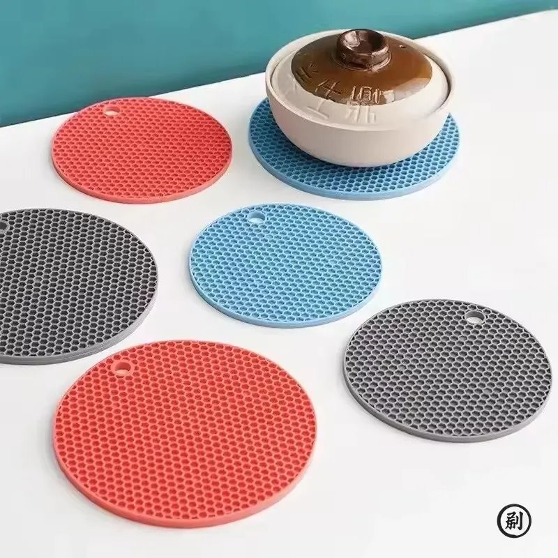 

1PC Silicone Mat Round Anti Slip Anti Scalding Pot Holder Kitchen Countertop Protection Heat-resistant Coffee Cup Coaster