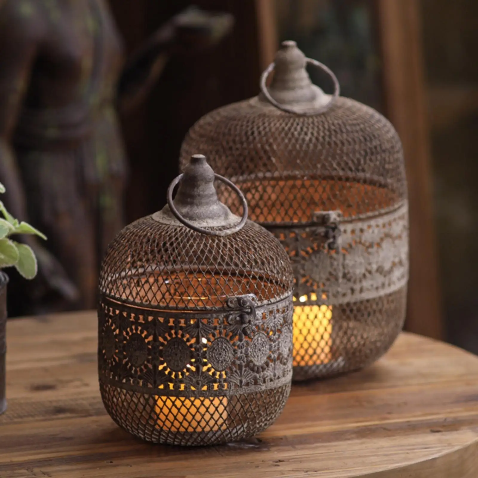 vintage-style-distressed-finish-iron-birdcage-candle-holder-bird-cage-candlestick-for-indoor-display