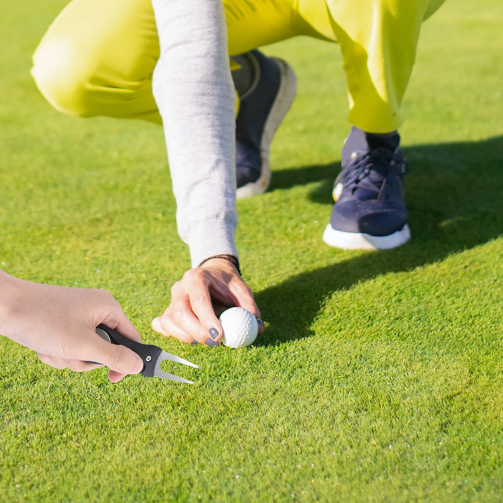 

Auto Extend Divot Fork Silver Stainless Steel Green Tool Golf Course Club Portable Lightweight Practical Design