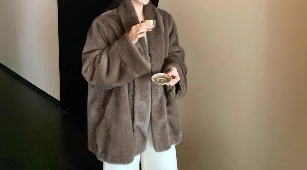 

2025 Women's Mid To Long Length New Jacket Lazy Style Warm Jacket