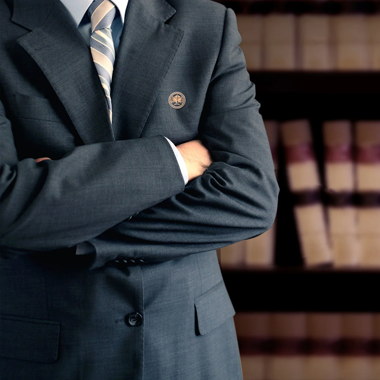 

2Pcs Libra Justice Lawyer Brooch Lapel Pin Professional Scale Pin for Law Students Attorneys Judges Suit Coat Accessories