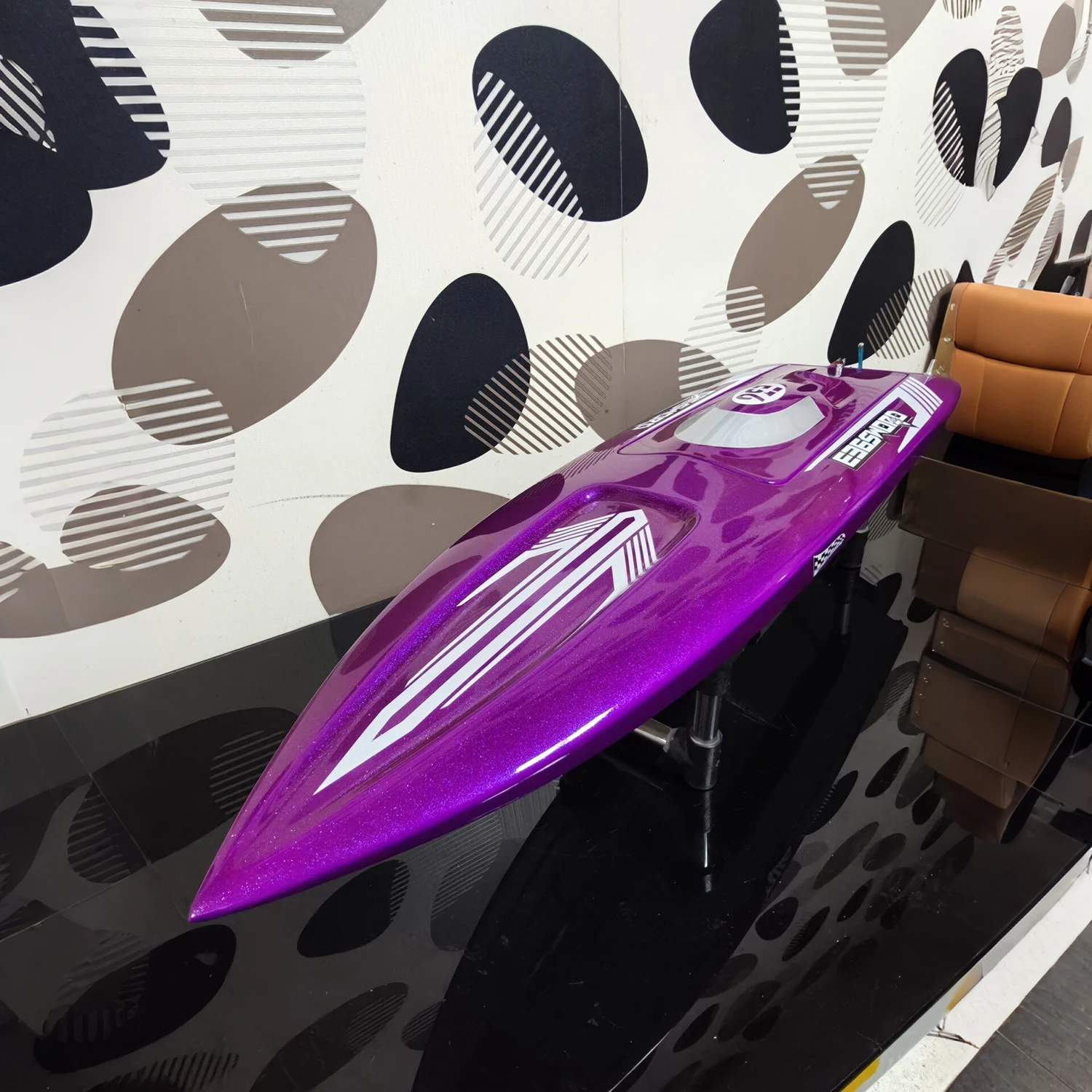 

RC Ships 93.5cm DTRC Carbon Fiber Material Remote Control Speedboat High-strength CNC Hardware RC Schiffe Model Ship Toy