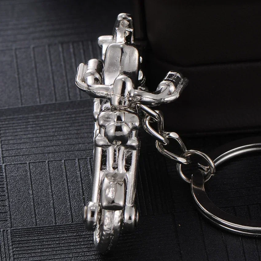 Trendy Hip-hop Simulation Three-dimensional Motorcycle Keychain High-end Current Cool Street Jewelry Pendant Fashionable Elegant