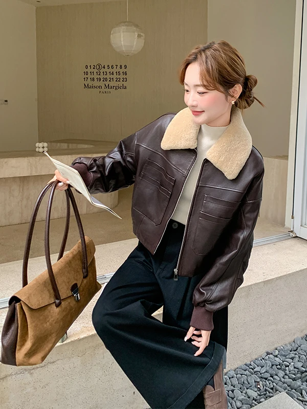 

Модная короткая женская куртка с воротником из овчины, зима 2026, новый дизайн, корейский стиль, для повседневной носки, теплая, утолщенная, на молнии