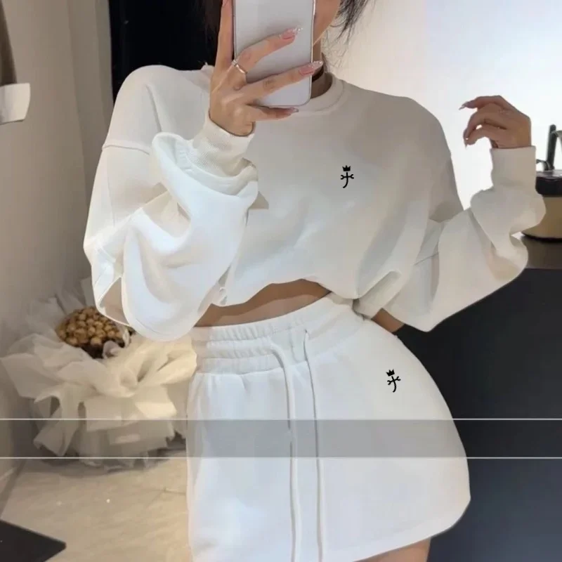 Spring Summer Golf Wear Women 2026 Luxury Brand Golf Suits Fashion Tee + Sports Short Skirt New Two Piece Set Women Golf Clothes