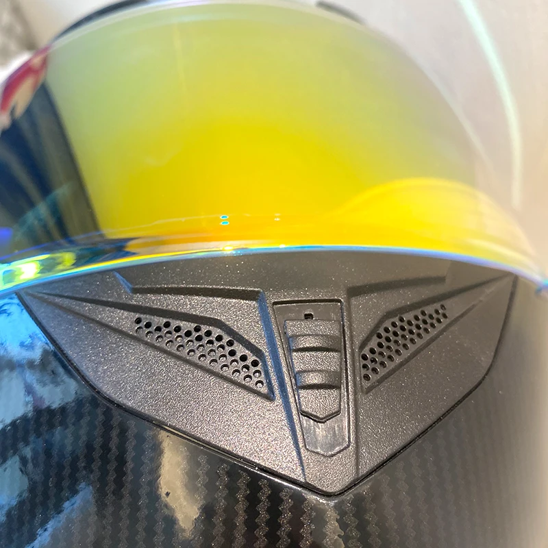 DOT Carbon Fibre Colour Men women Motorcycle helmets Four Seasons are safe in Four Seasons Knights motorbike Colorful helmets