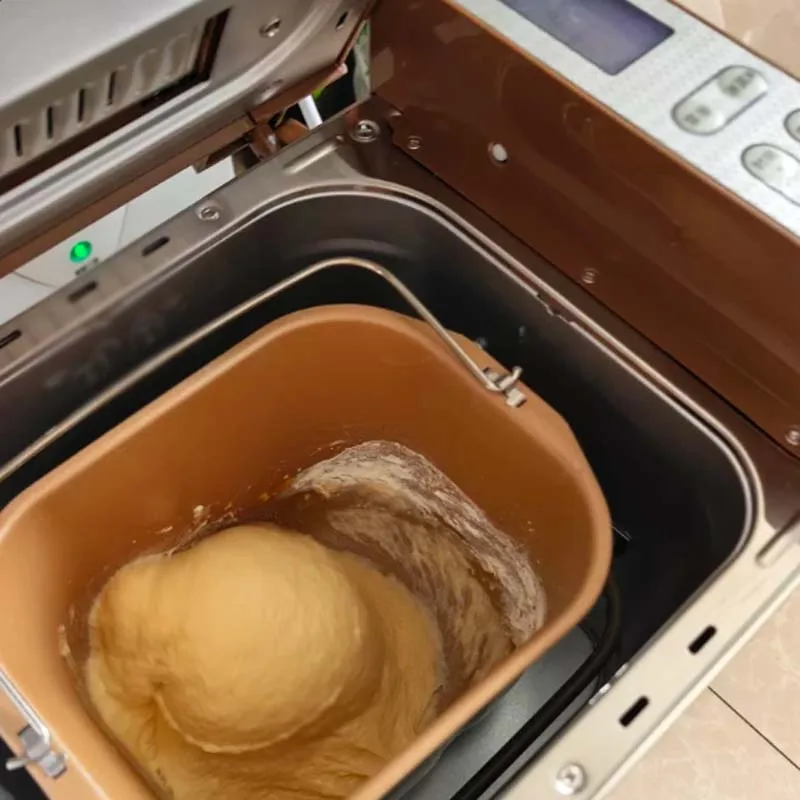Stainless Steel Bread Maker With 25 Intelligent Cooking Programs Including Accessories And Measuring Cups