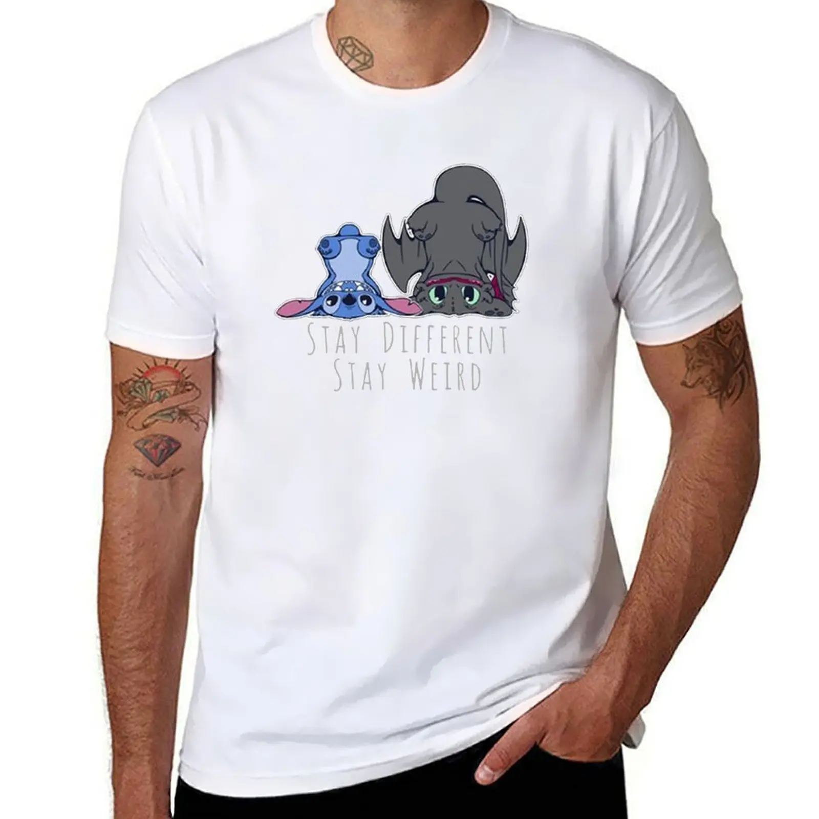 

Stay Dif ferent Sta y W eird Night Fu ry Toothle ss And S titch T-Shirt t shirts cotton 100% t shirt man luxury T-Shirt