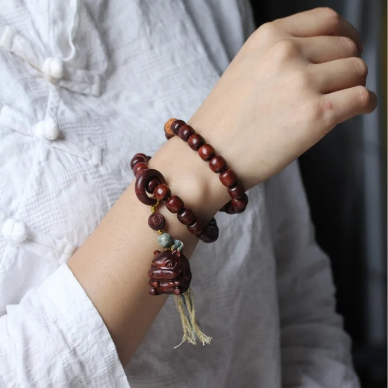

African small-leaf rosewood waist drum bead DIY motto-style car hanging ornament 9*10 rearview mirror pendant