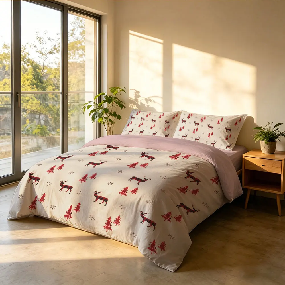 3pcs set of red bedding decorated with reindeer and Christmas tree snowflake patterns It can be machine-washed and is very so