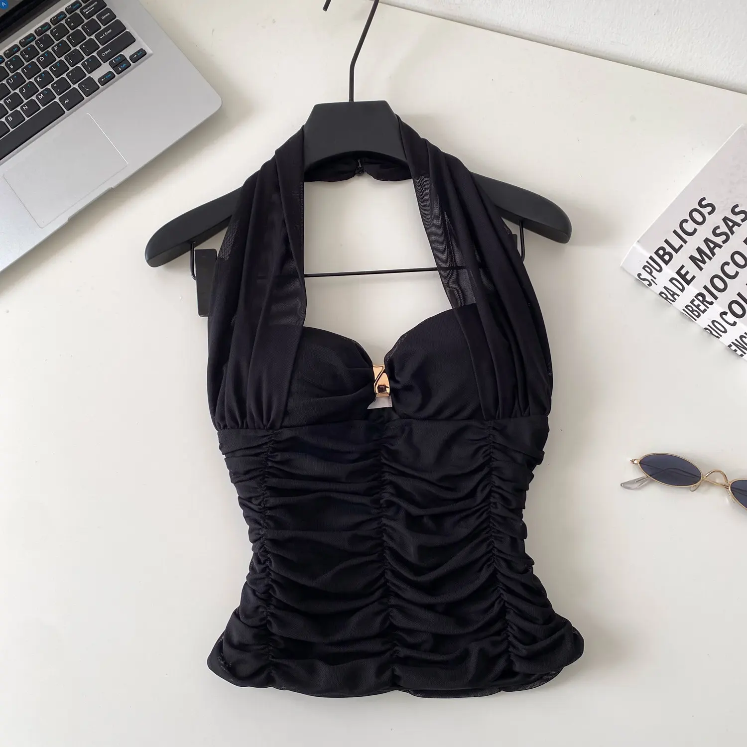 

Women Tanks Tops Vest Top Sexy Halter Sleeveless Camis Tight Waist Y2k Streetwear Tees Backless Elegant Work Slim Fit 2026
