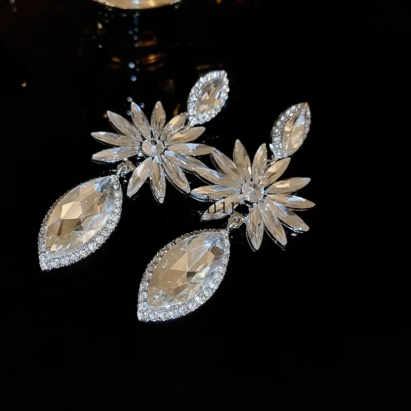 Diamond flower water drop earrings fashion temperament high-end earrings