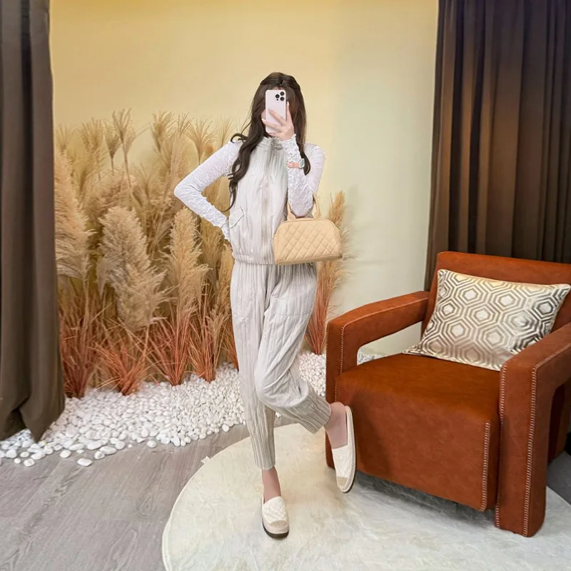 

Miyake Fold 2025 Autumn and Winter New Fashion Fold Women's Tank Top Short Zipper Sleeveless Women's Casual Loose Vest Coat