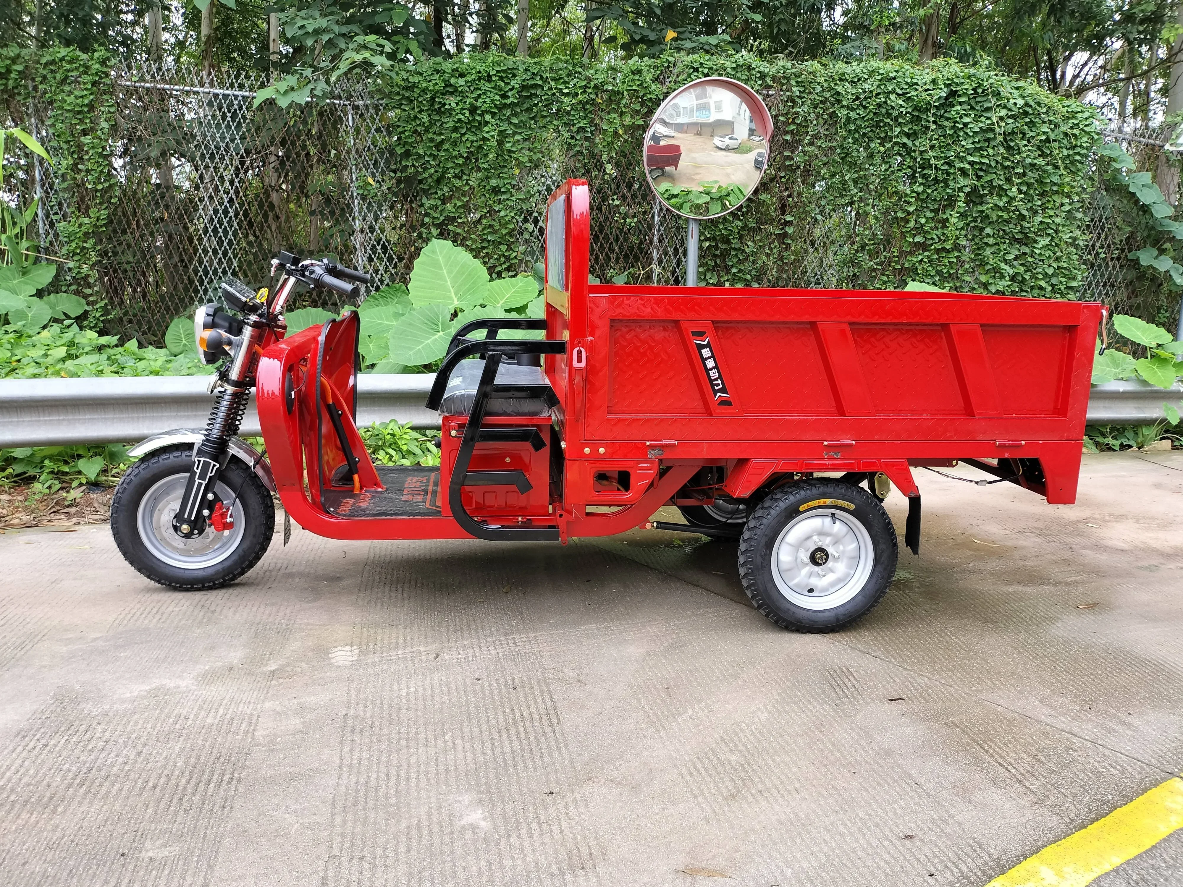 Factory direct sales of high quality electric tricycles Heavy d uty three-wheeled electric trucks open goods tricycles