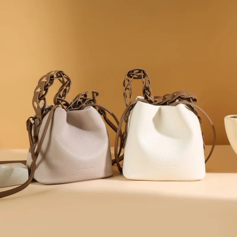

Designer Vintage Minimalist Diaper Bag For Women Leather Large Capacity Tote Luxury Elegant Classic Fashionable Stylish Commuter