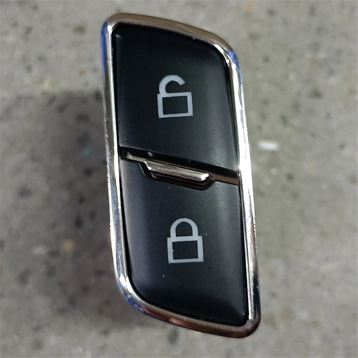 

Left Front Door Lock Switch BB5T-14017-DCW for Ford Mustang F150 2015-2020 Power Door Lock Unlock Button BB5T14017DCW