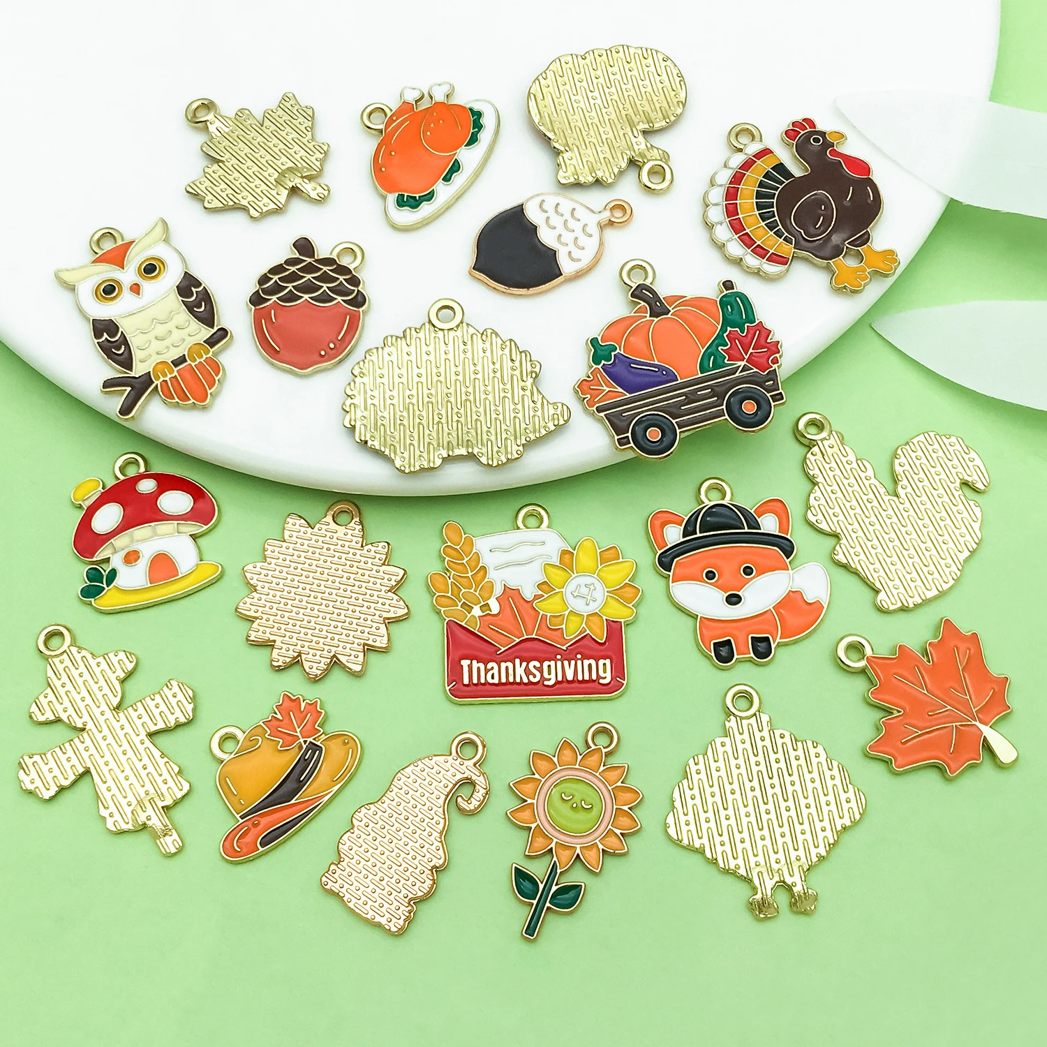 20pcs Thanksgiving Charms Alloy Turkey, Maple Leaf, Pine Cone, Scarecrow, Pumpkin Pendants for DIY Jewelry Making Accessories