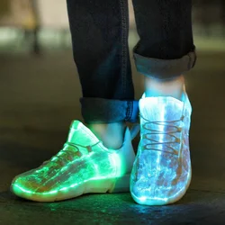 Zapatillas luminosas con luz LED para niños y adultos, zapatos de fibra óptica con recarga USB, Primavera