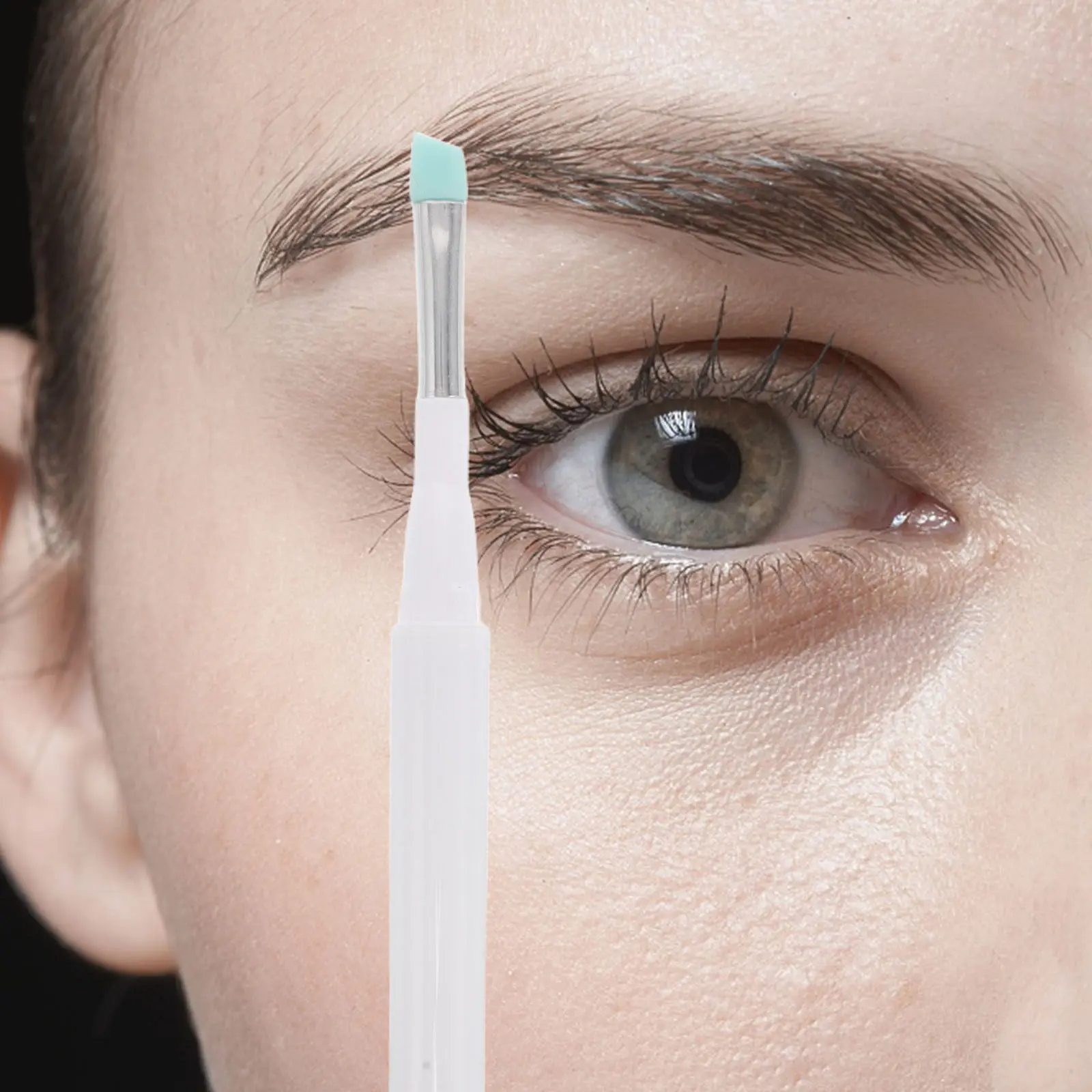 

Набор из 3 силиконовых кистей для макияжа: для бровей, теней и губ, с защитной крышкой, компактный, портативный, нежный к коже, безупречный нанесение