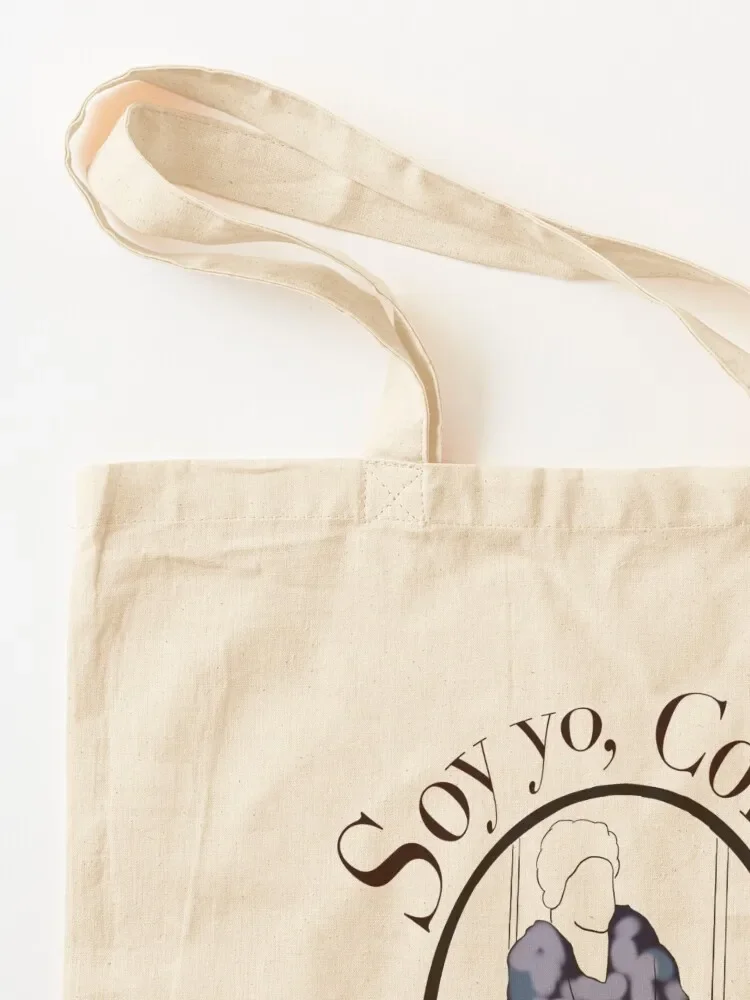 To ja jestem, Concha. Wchodzę. - Nie ma tu nikogo. - Enma Penella. Torby na prezenty