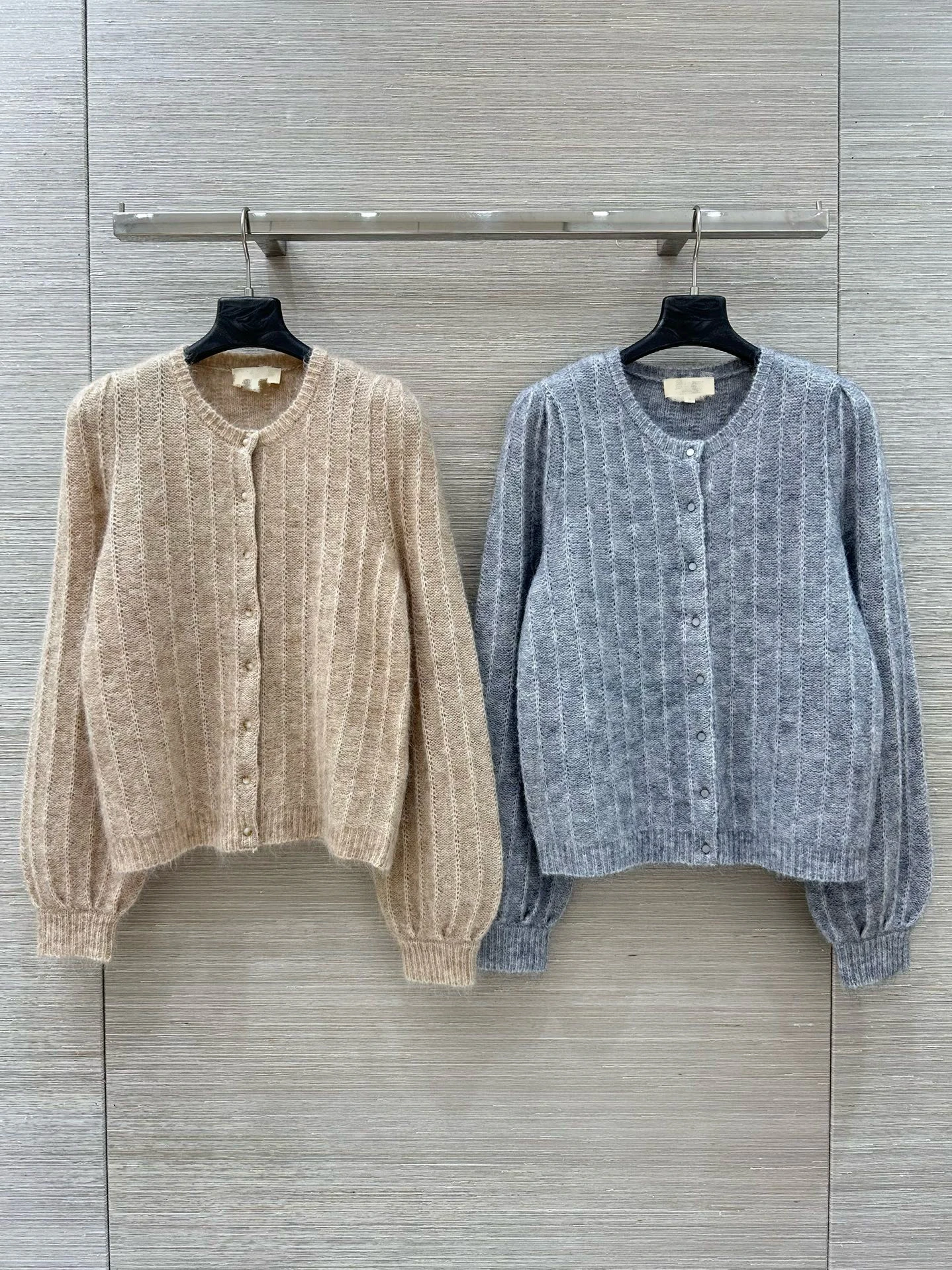 

Мягкий кардиган-свитер для ранней весны, повседневная универсальная женская верхняя одежда из мутонового флиса, удобный свободный крой, вязаная шерсть