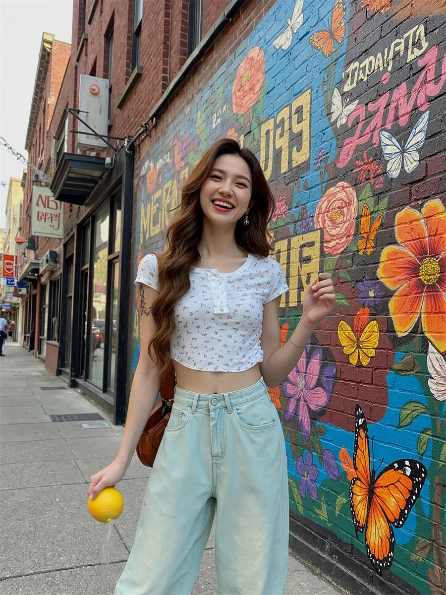 กางเกงยีนส์ขากว้างทรงหลวมสำหรับผู้หญิง แต่งลูกปัดโลหะเต็มด้านข้าง ล้างสีแบบดิบ ทรงสวย ใส่ได้ทุกวัน เหมาะสำหรับคนสูง ผอม ใส่เดินทาง ผ้าฝ้าย ผูกเชือก สีทอง