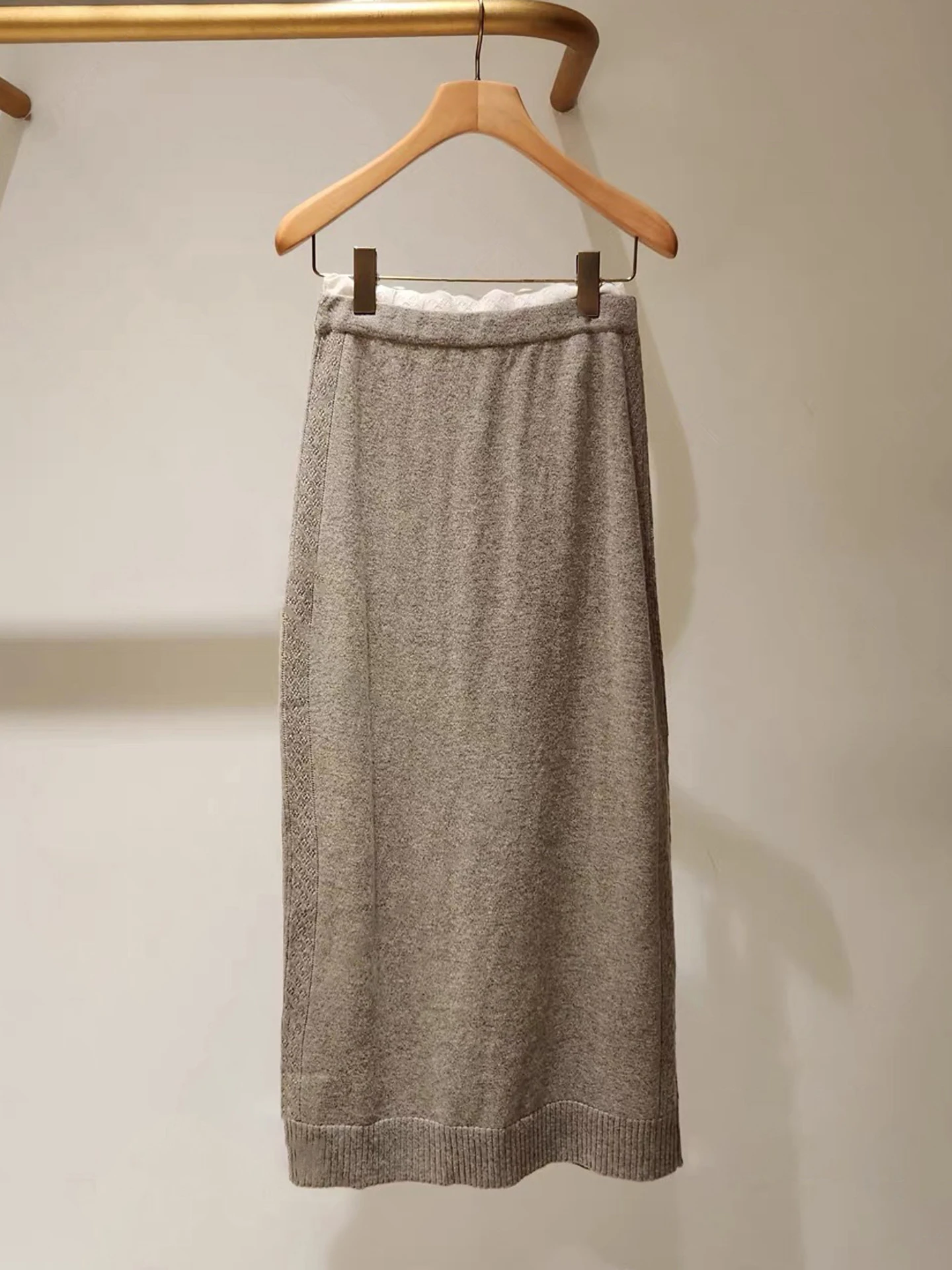 

High Waist Long Knitted Casual Ruffle Skirt for Women Autumn 2025 New Arrival S Home South Oil High End Women's Faion