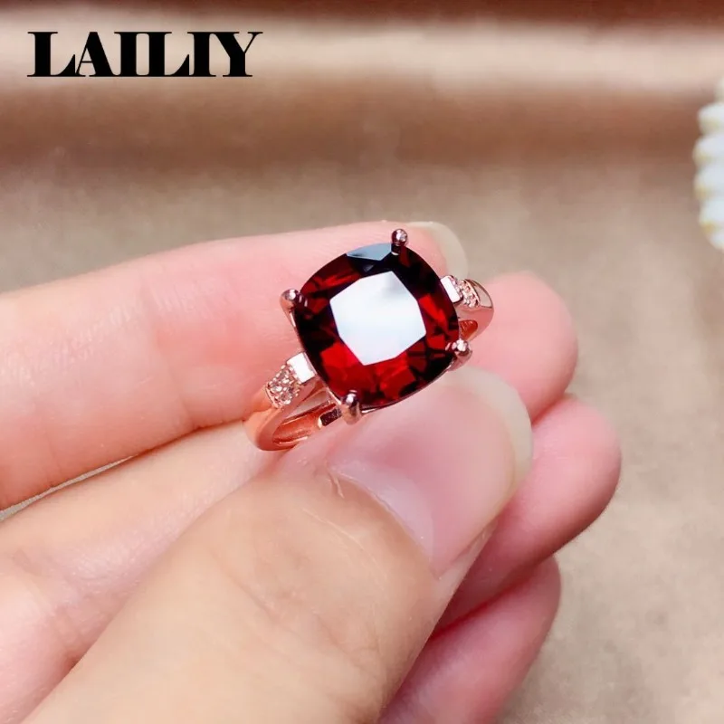 Women's 925 Sterling Silver Adjustable Ring with Garnet
