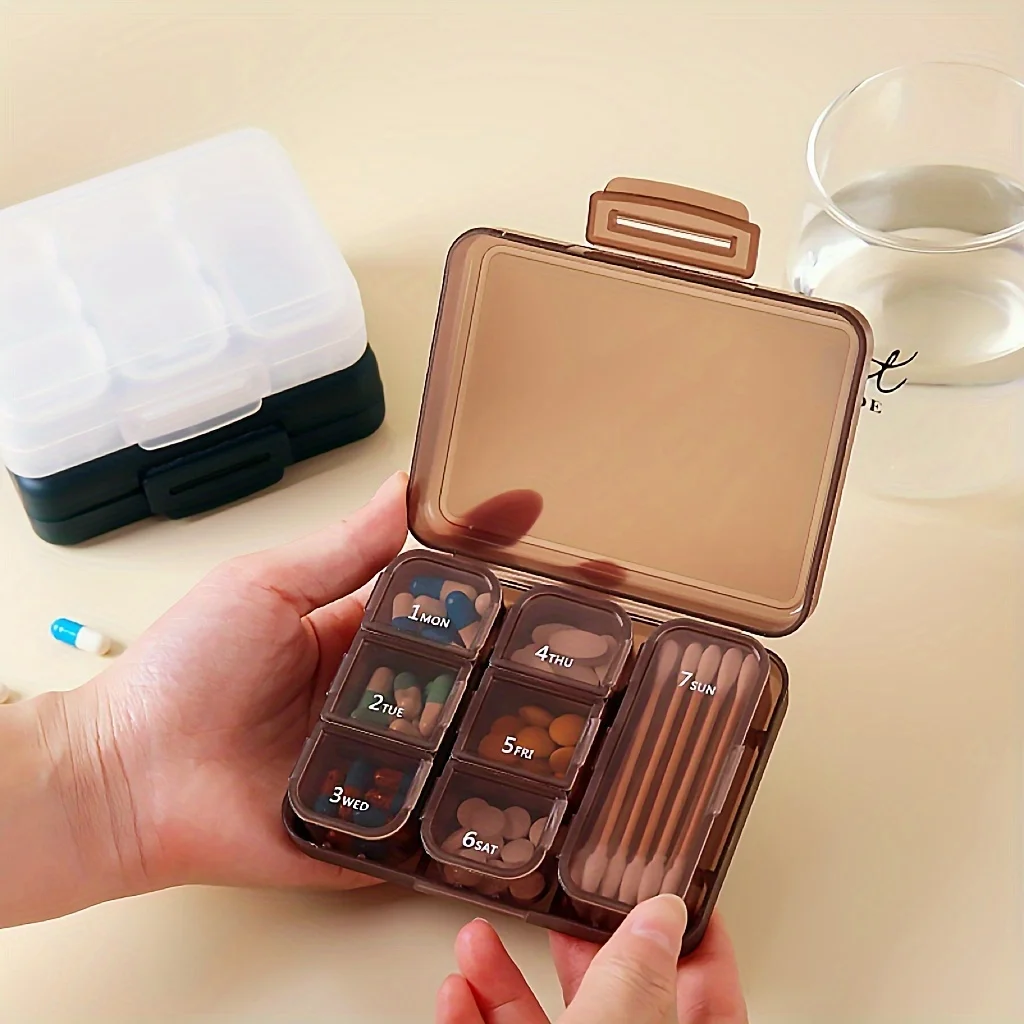 1pc Portable 7-compartment sealed medicine box, take medicine box 7 days a week, store drugs in different zones