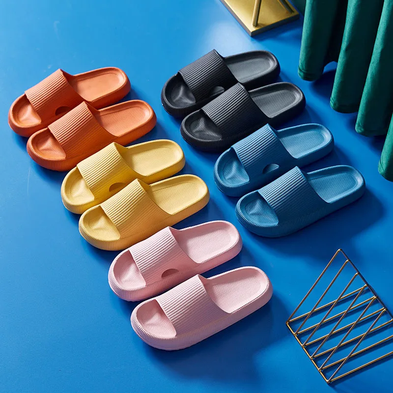 Comfortable Cloud Slippers Bathroom Shower Shoes Women Indoor Slides Thick Non-slip Home Anti-slip Soft Men Ladys Slides Sandals